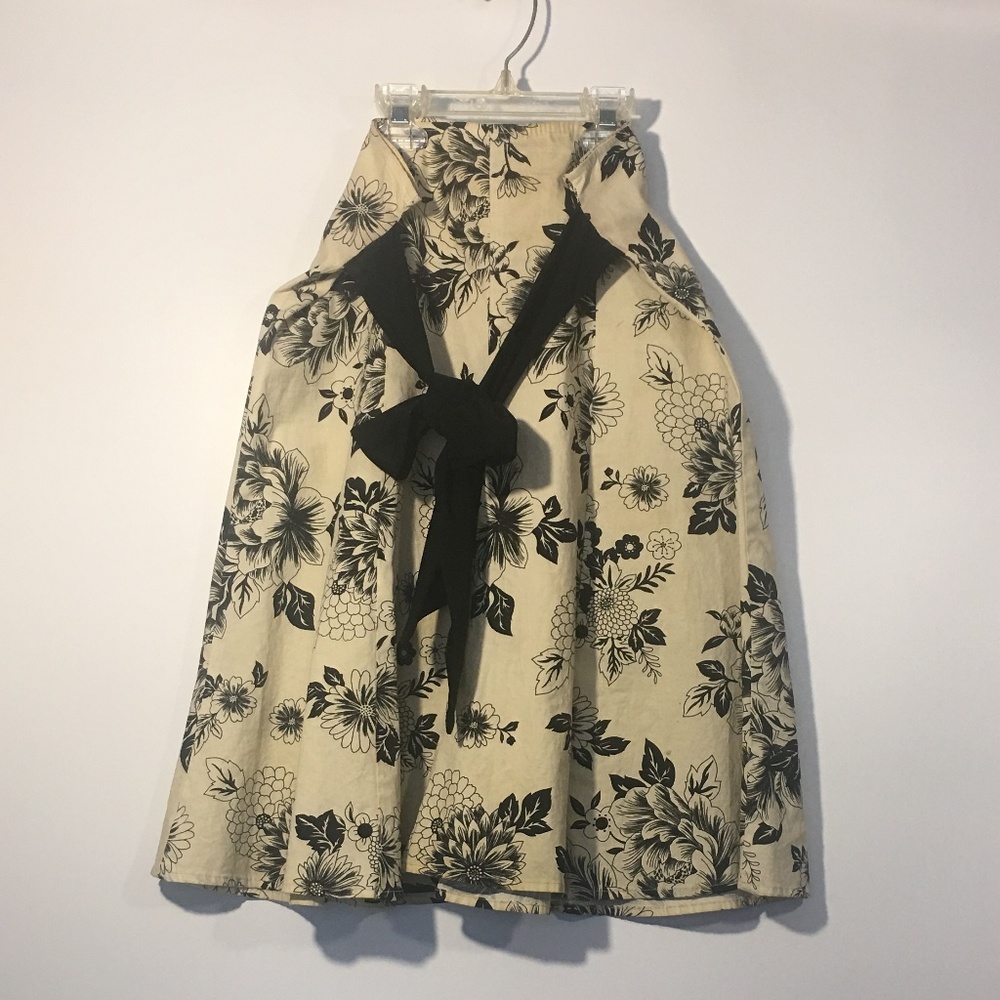 Body Central Floral Cotton Skirt Style 54302